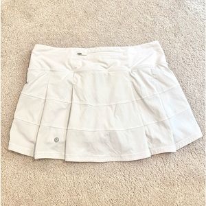 Lululemon Athletica Pace Rival Skirt White Pleated Tennis Athletic Skort Lulu